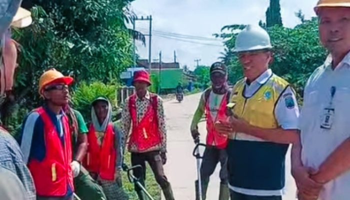 Hasanuddin Pimpin GODAMIJA di Natar, Bahu Jalan Kalisari-Mujimolyo Kembali Kinclong