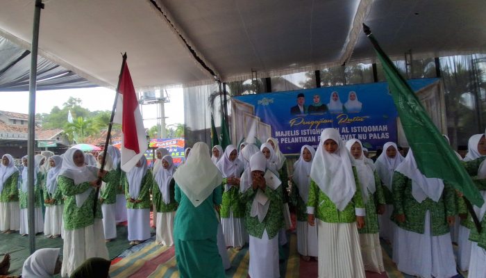 Lantik PAC Fatayat NU Palas, Sahabat Mukhoyyaroh: Khidmah di NU Itu Lillâhi Ta’âlâ dan Libtighâ’i Mardlâtillâh