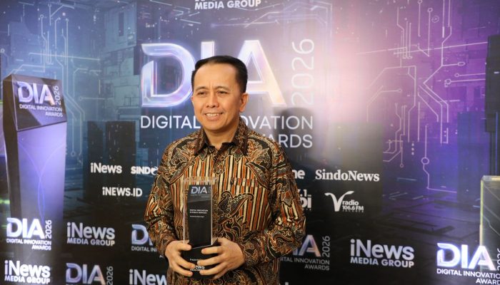 Dirjen Keuangan Daerah Agus Fatoni Terima Penghargaan Digital Innovation Award 2026