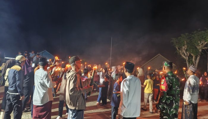 Syiar dan Kebersamaan Warnai Pawai Obor Tahun Baru Islam di Kampung Duren