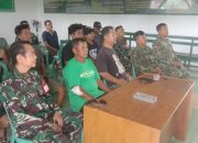 Pererat Kebersamaan TNI dan Masyarakat, Koramil 421-09/Tanjung Bintang Gelar Nobar “Bola Gembira”
