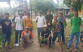 Gotong Royong Massal Warga Kampung Duren Dukung Program Lampung Selatan HELAU