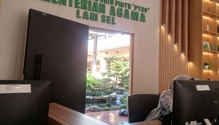 Dugaan Pungli Mewabah di MTsN 1 Lamsel: Seragam Rp920.000–Rp1.090.000, Jilbab, Ditambah Iuran SPP Rp100.000–Rp150.000/Bulan — Pimpinan Kemenag Tak Dapat Dikonfirmasi