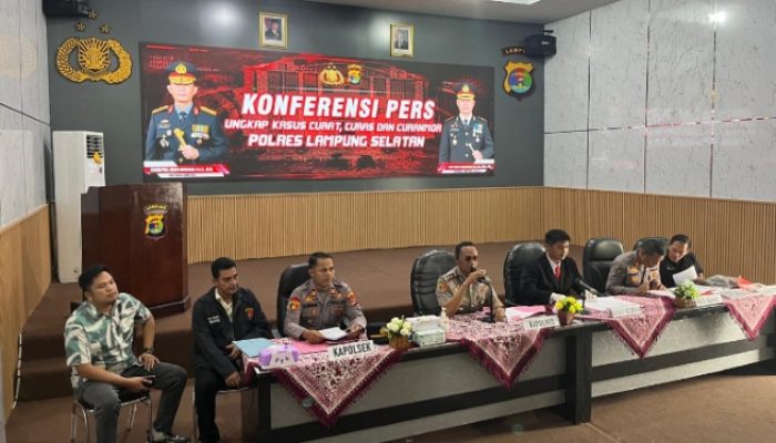 Pencuri Motor Honda Beat di Candipuro Dibekuk, Aksi Terekam CCTV!