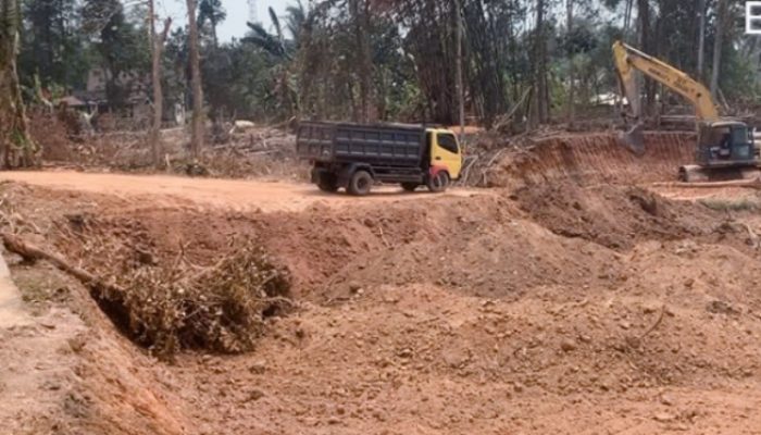 ‎Proyek Tanggul Yang Pernah Jebol 2025 Disorot Polres Lamsel,Material Tanpa Izin dan Tanpa Uji Lab  ‎