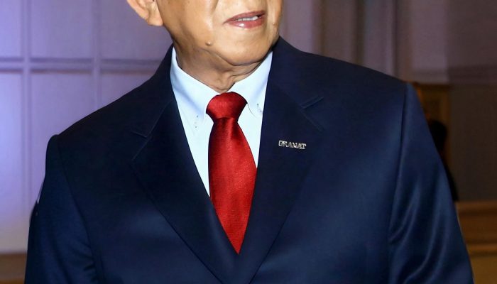 Pasca Putusan MK, Bola Politik Gibran Bergeser ke Istana