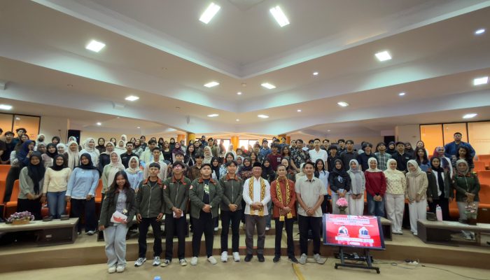 Hadiri Sekolah Legislatif Unila, Mukhlis Basri Ajak Mahasiswa Jaga Independensi dan Idealisme Demokrasi